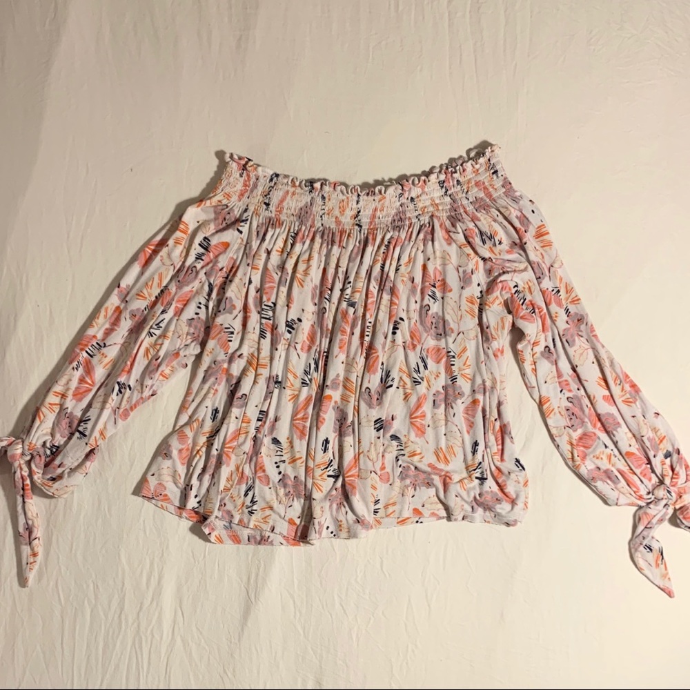Floral Top - Picture 2 of 3